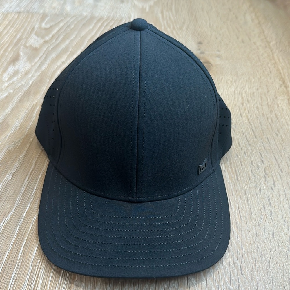 Melin hat